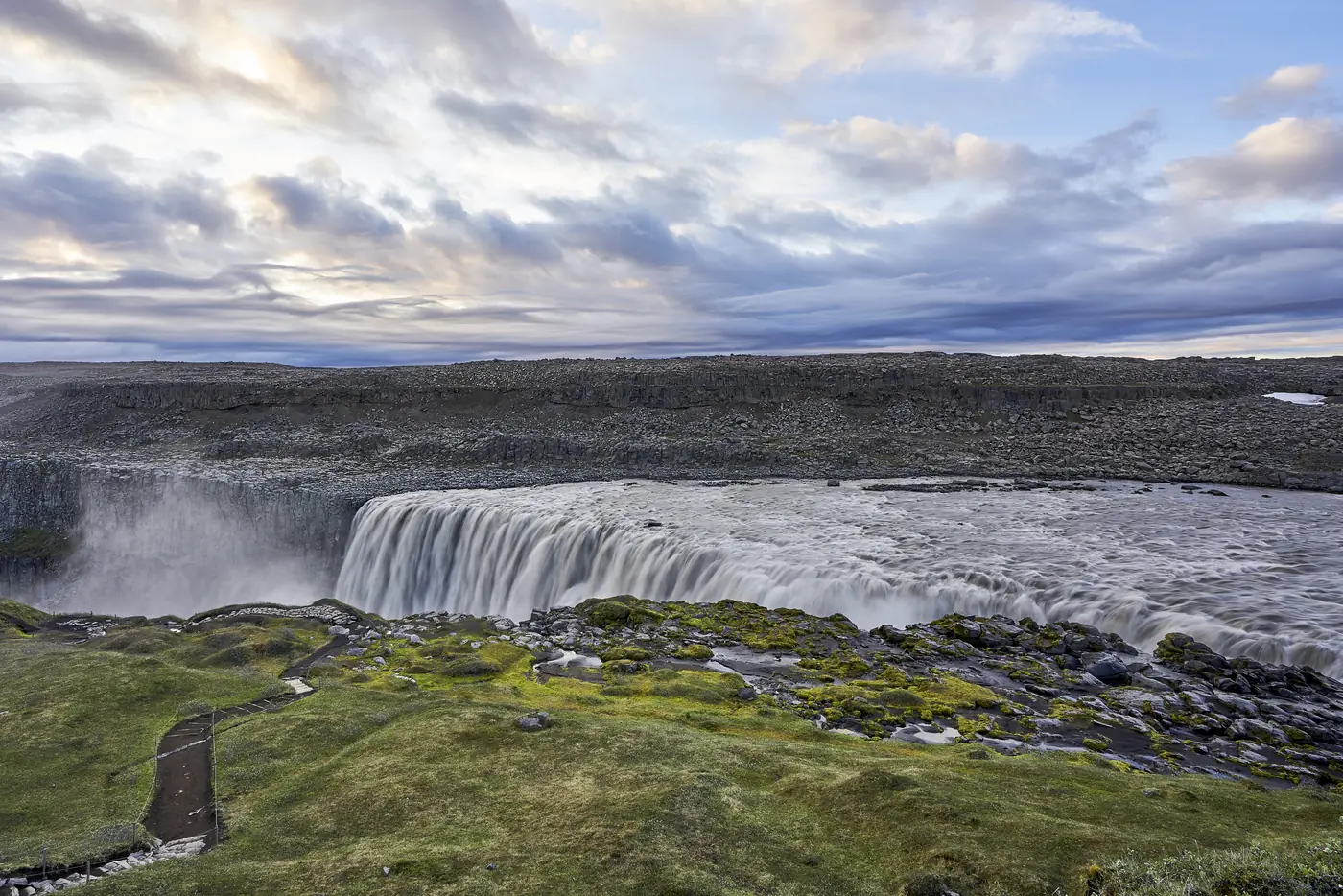 A waterfall in a wide arc